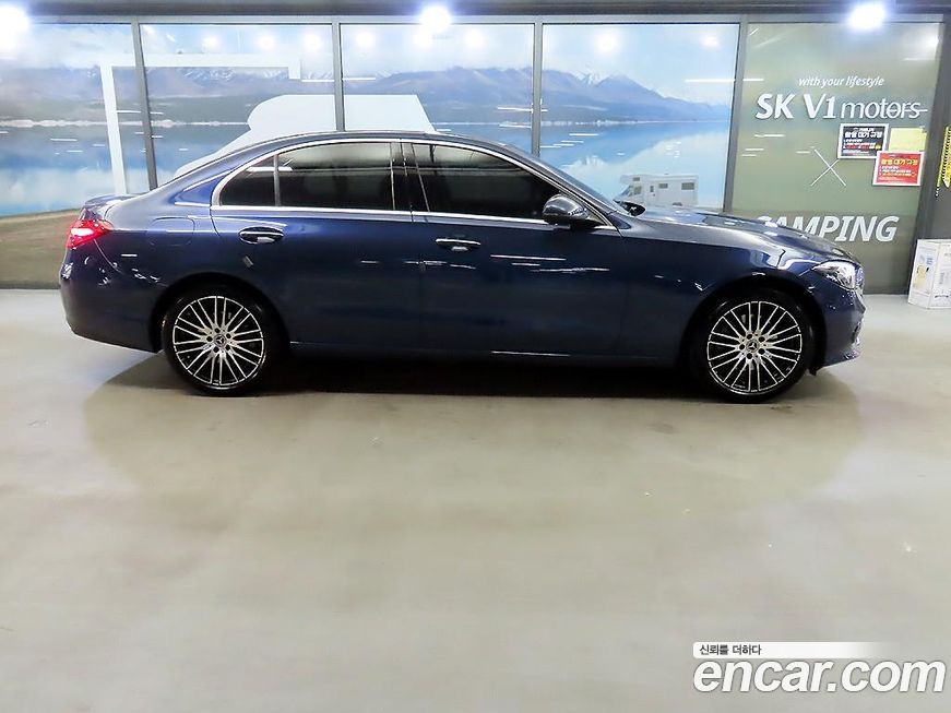 Mercedes-Benz C-Class 2024