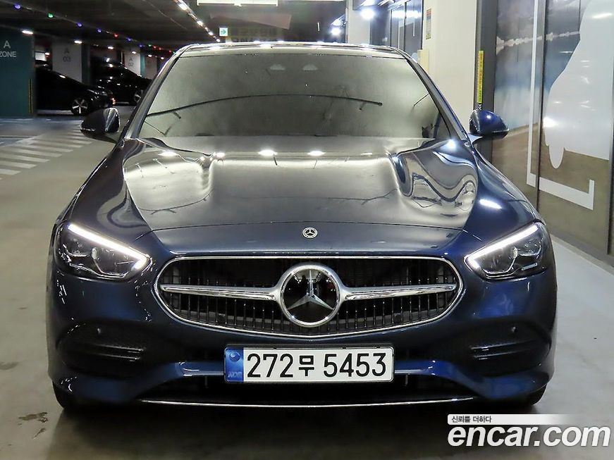 Mercedes-Benz C-Class 2024