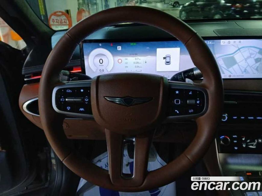Genesis GV70 2025