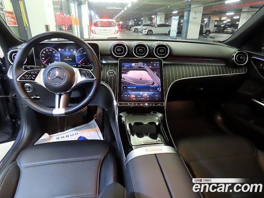 Mercedes-Benz C-Class 2024