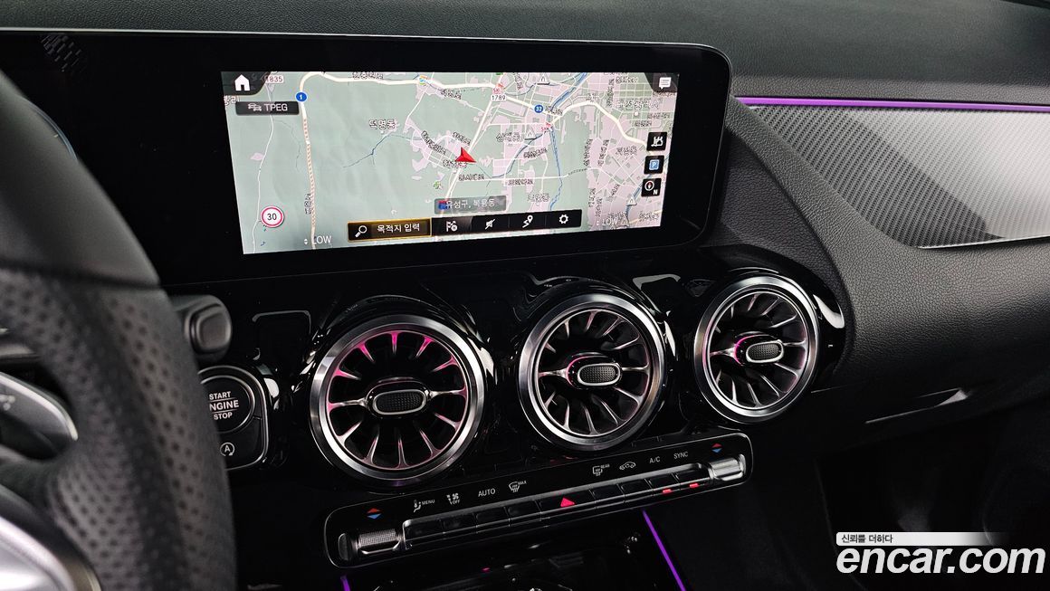 Mercedes-Benz GLA-Class 2023