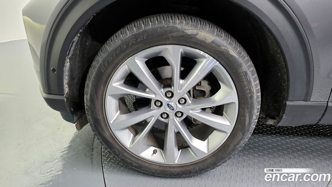 Ford Explorer 2023