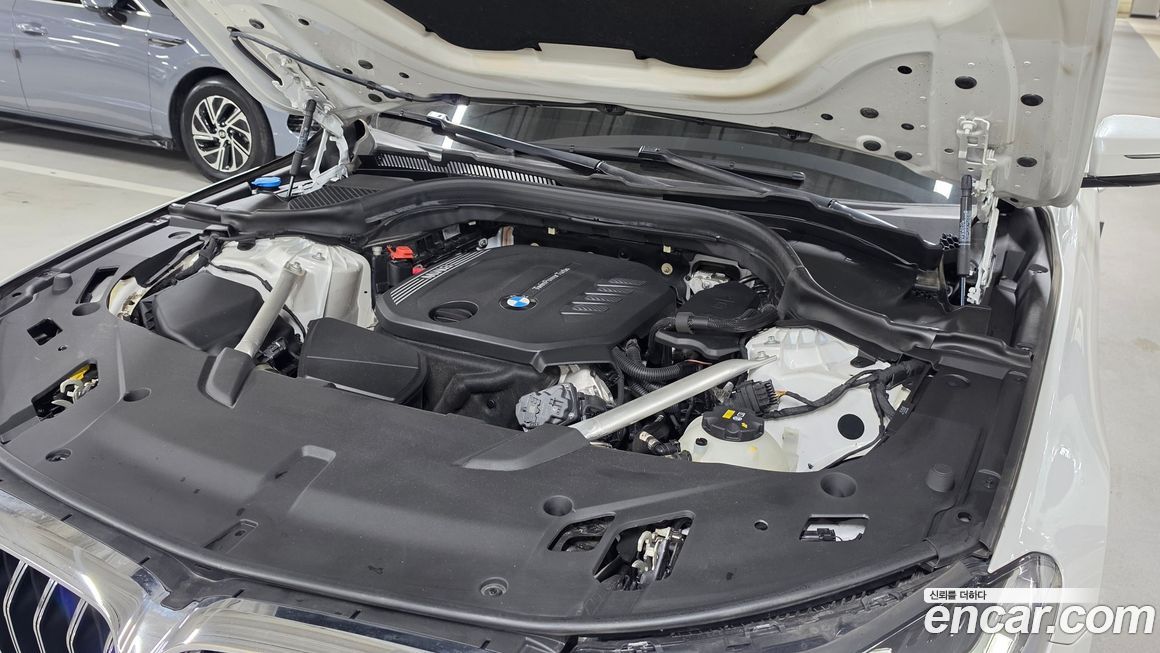 BMW Gran Turismo 2023