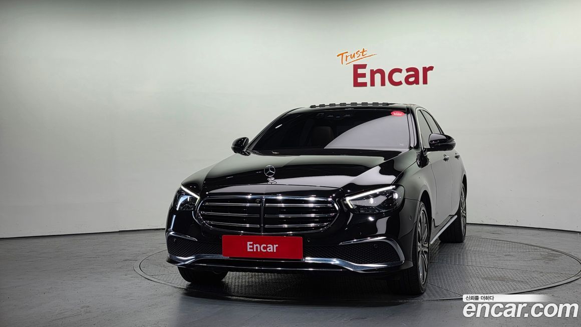 Mercedes-Benz E-Class 2023