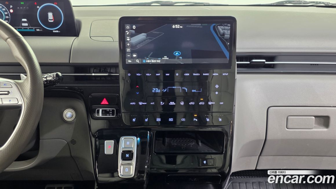Hyundai Staria 2023