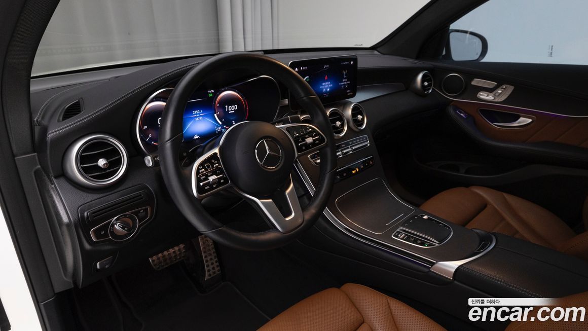 Mercedes-Benz GLC-Class 2021