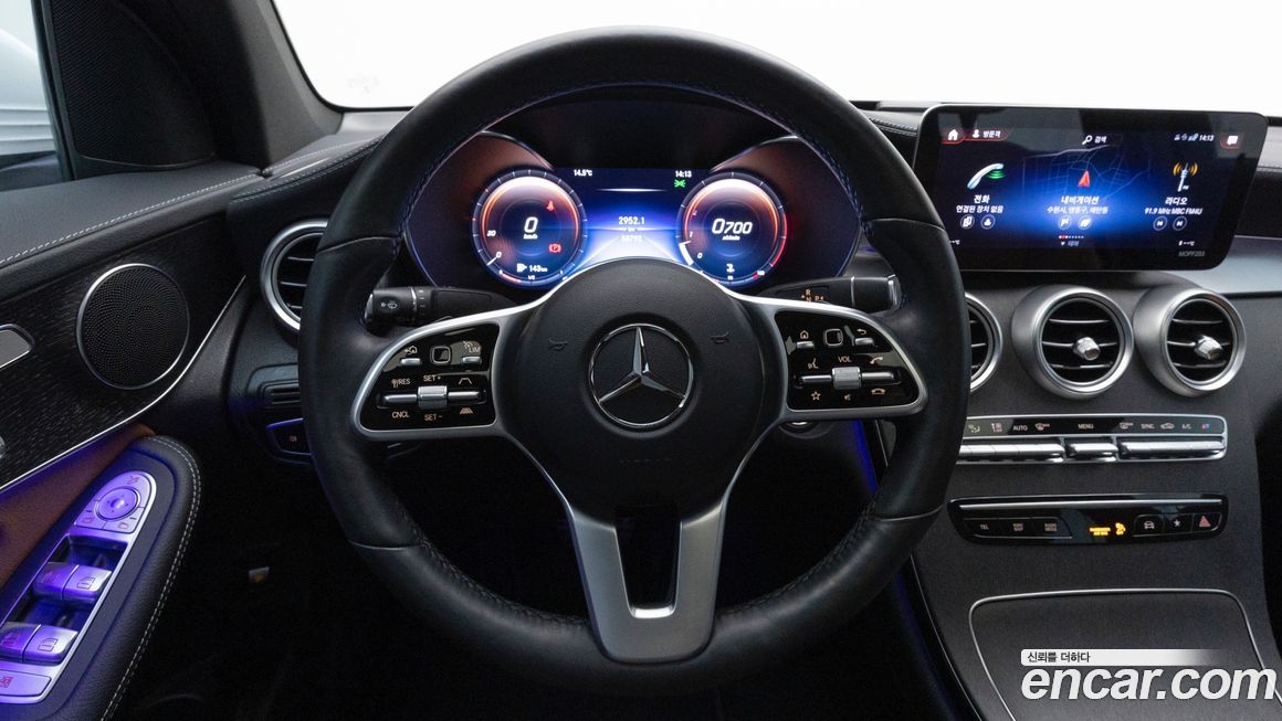 Mercedes-Benz GLC-Class 2021