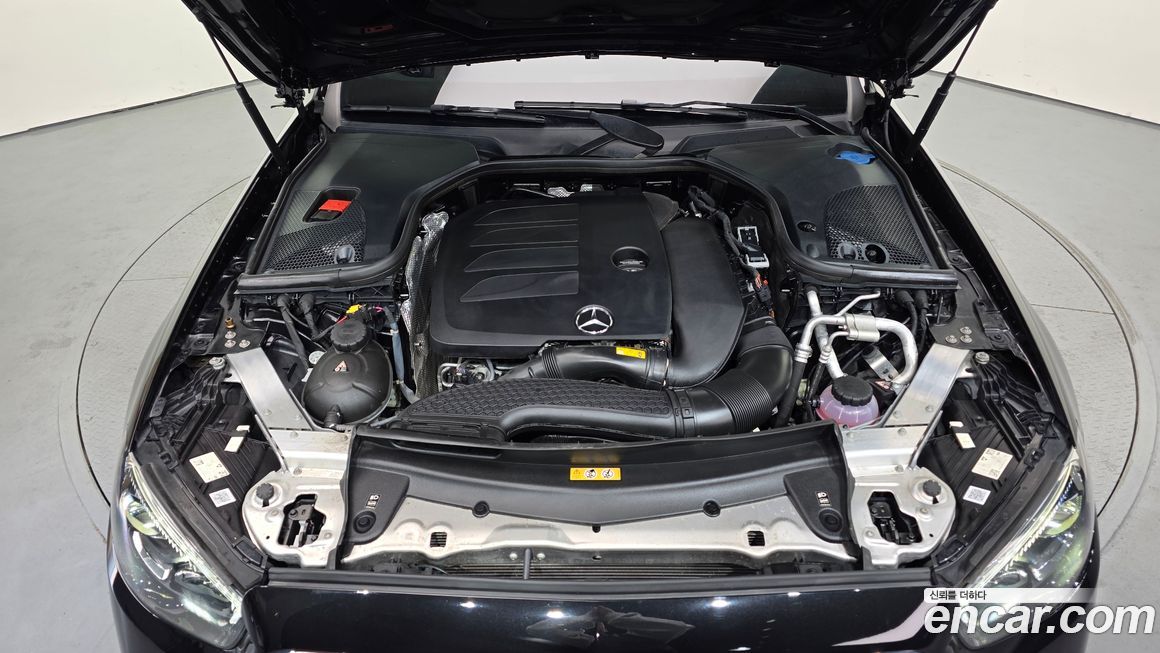 Mercedes-Benz E-Class 2023