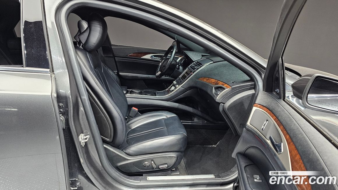 Lincoln MKZ 2019