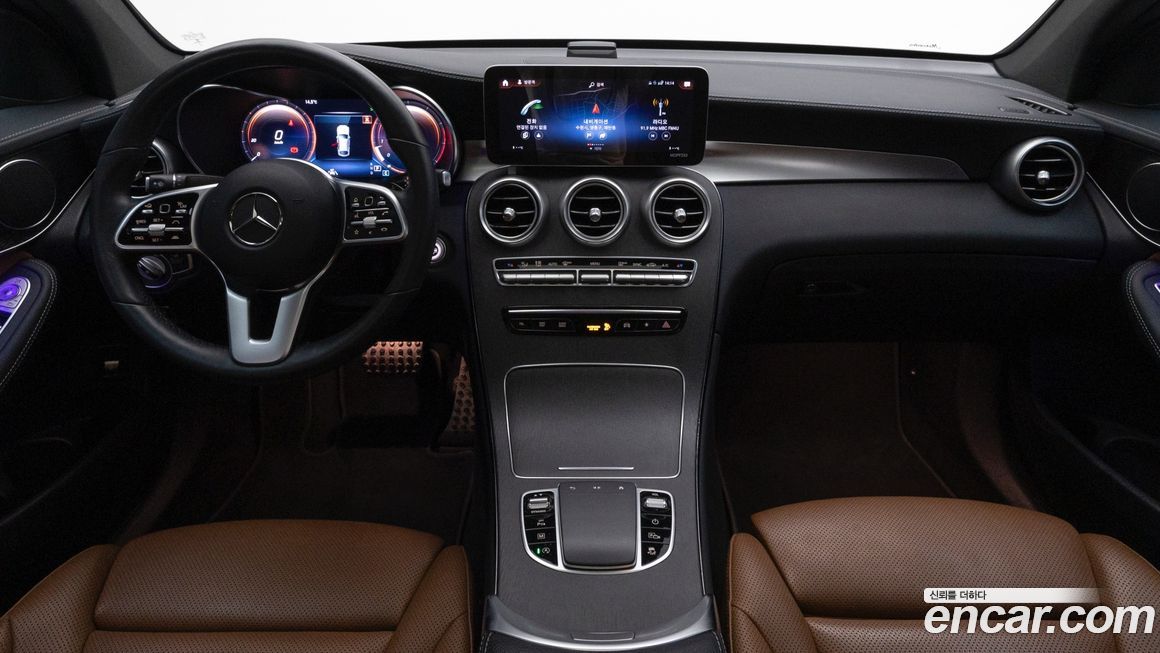 Mercedes-Benz GLC-Class 2021