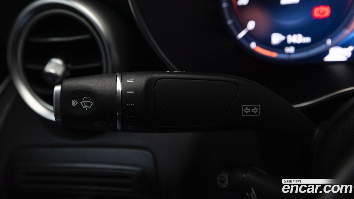 Mercedes-Benz GLC-Class 2021