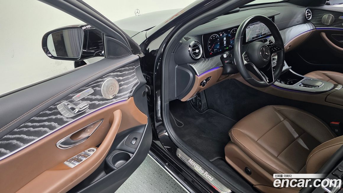 Mercedes-Benz E-Class 2023