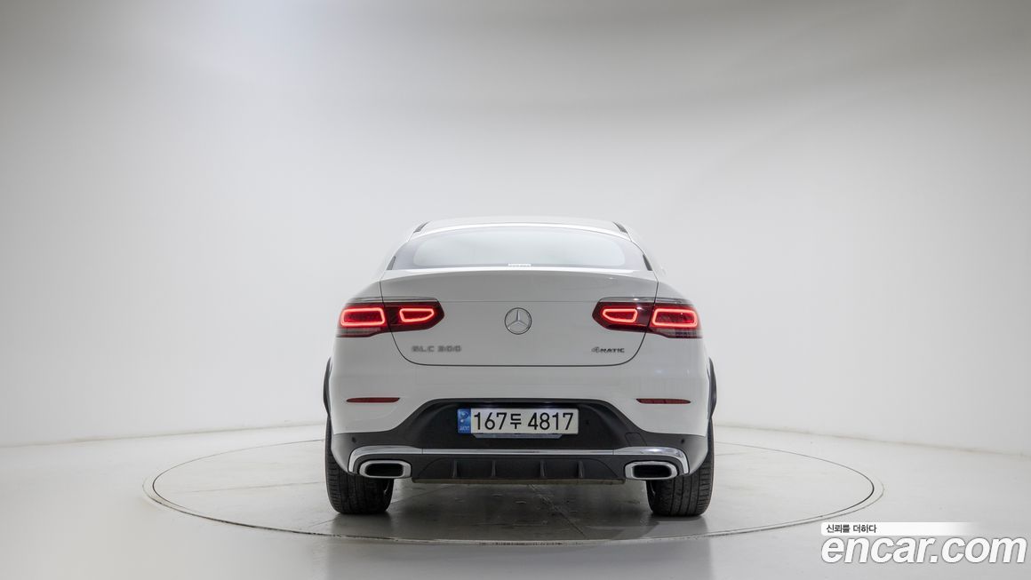 Mercedes-Benz GLC-Class 2021