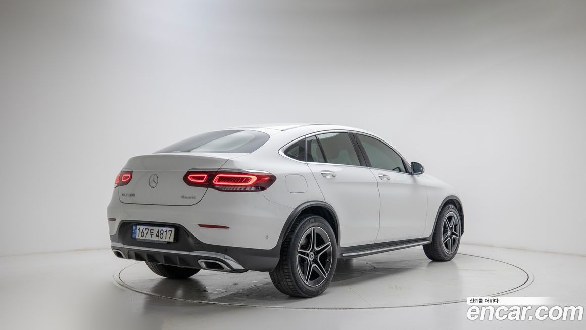 Mercedes-Benz GLC-Class 2021