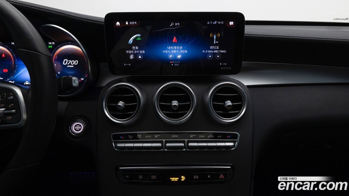 Mercedes-Benz GLC-Class 2021