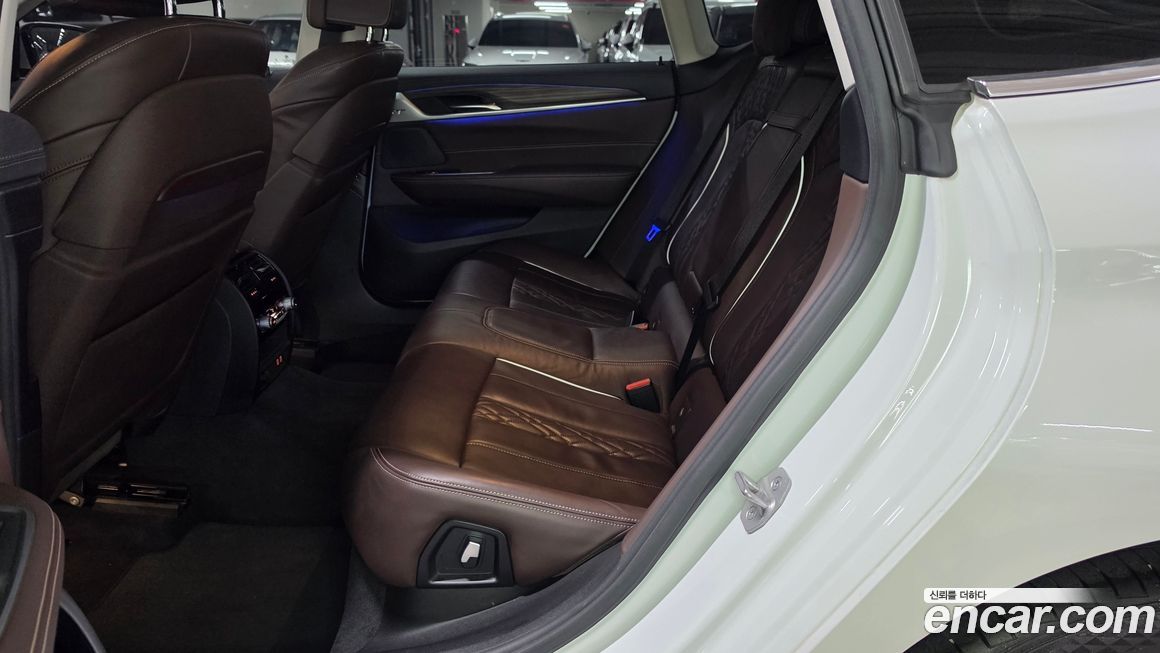 BMW Gran Turismo 2023