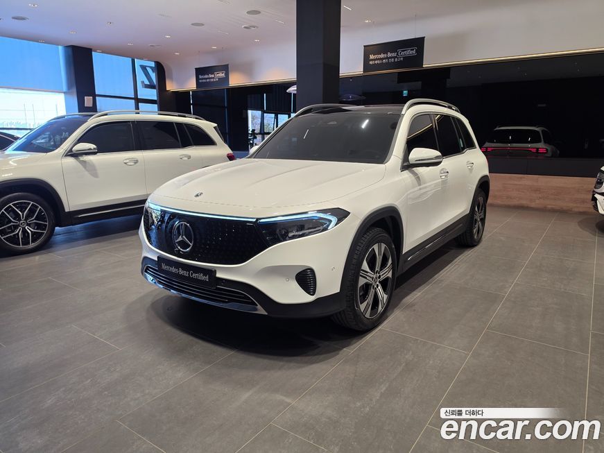 Mercedes-Benz EQB 2026