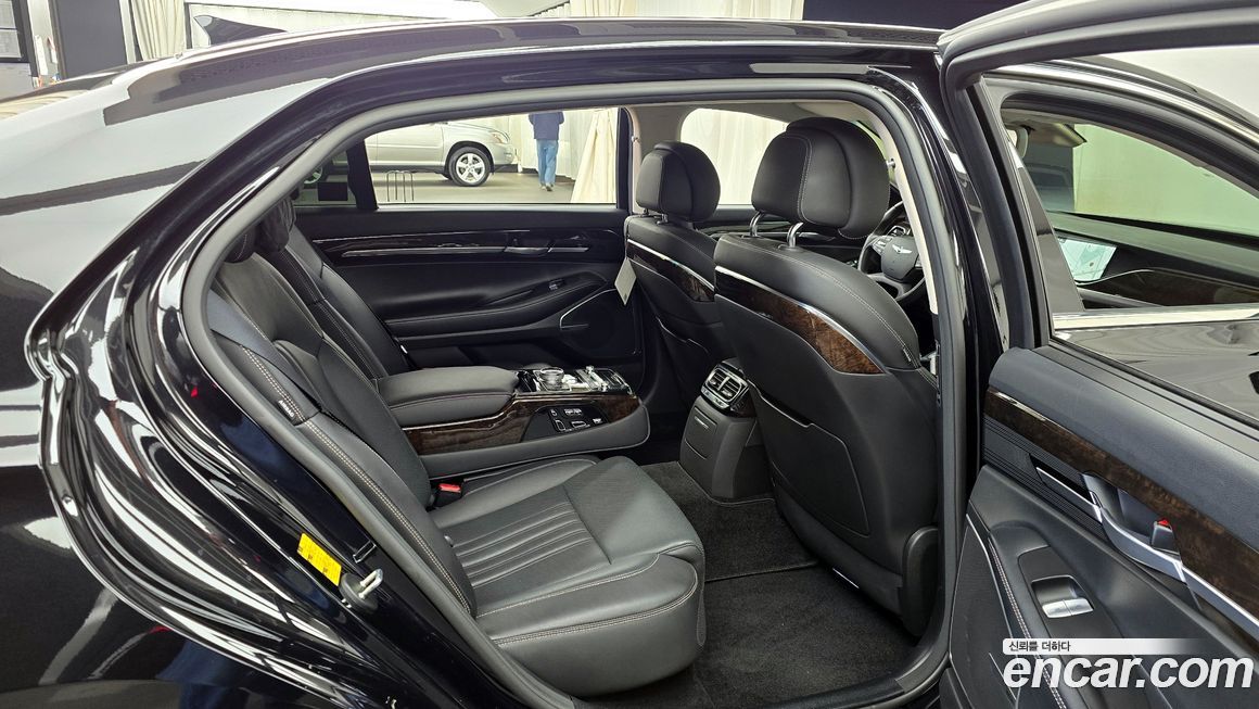 Genesis G90 2021