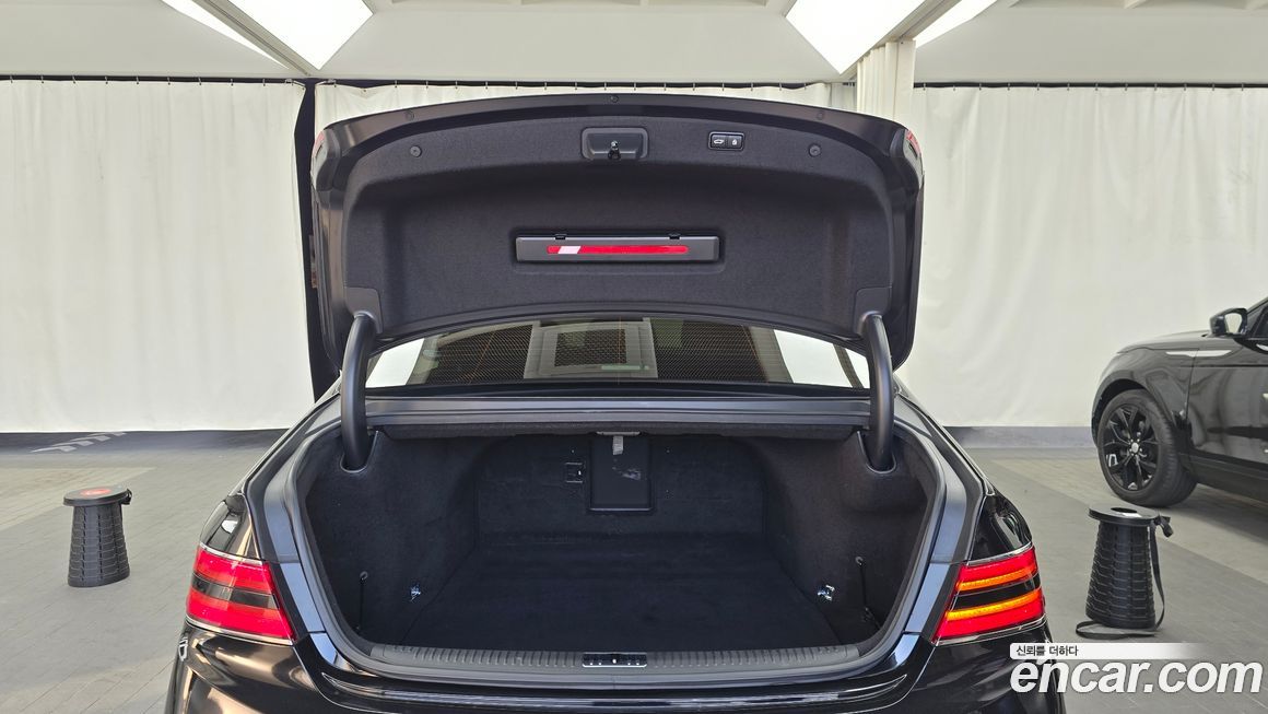 Genesis G90 2021