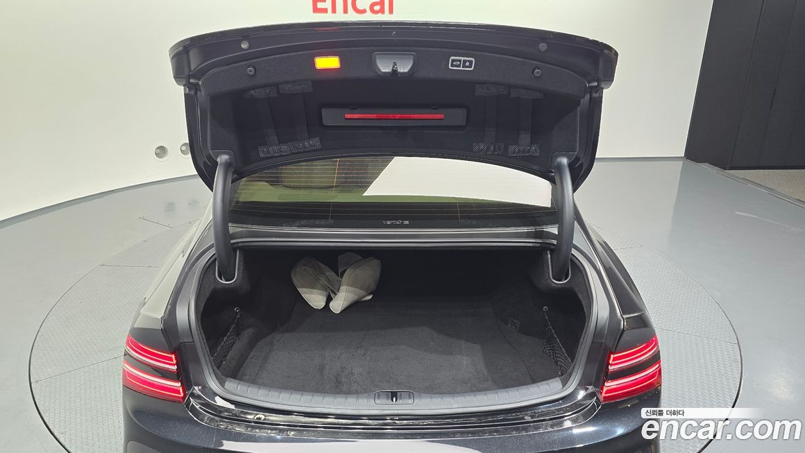 Genesis G80 2025