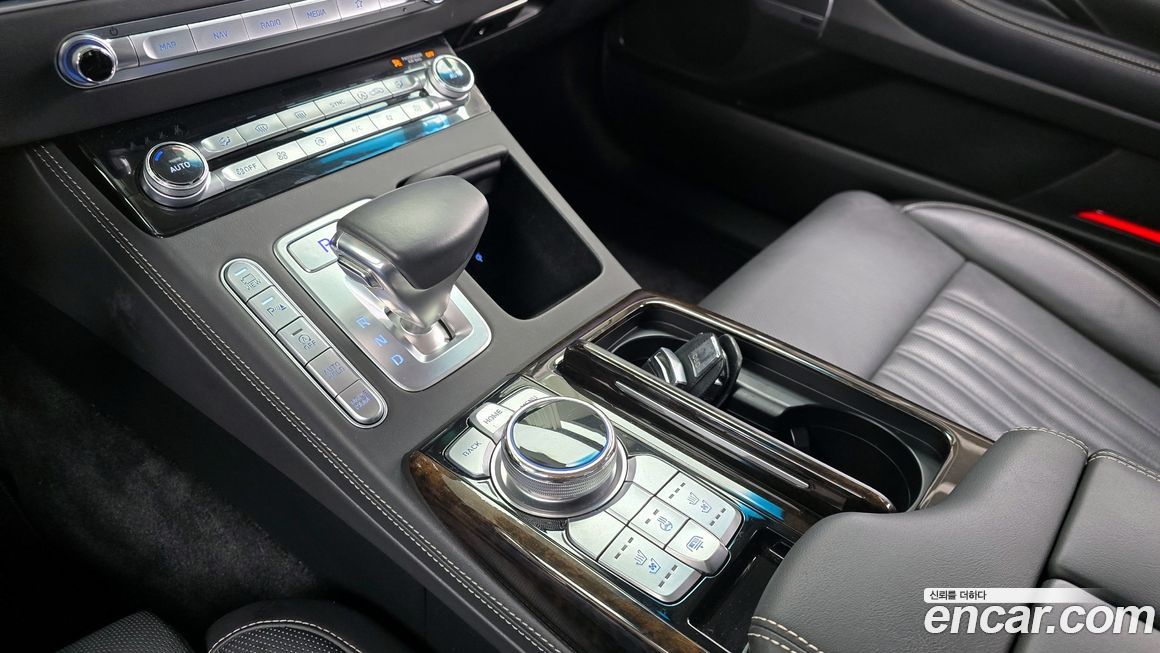Genesis G90 2021