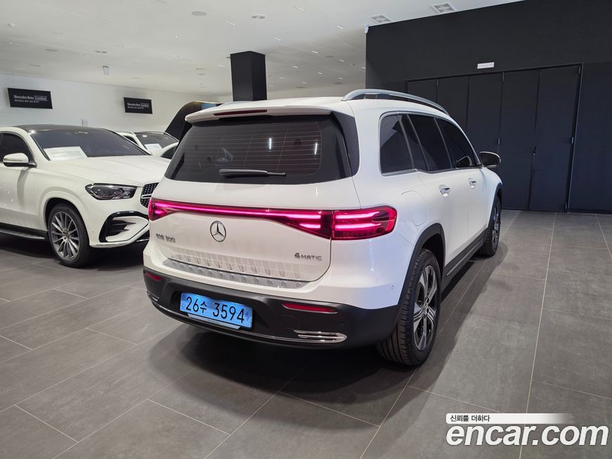 Mercedes-Benz EQB 2026