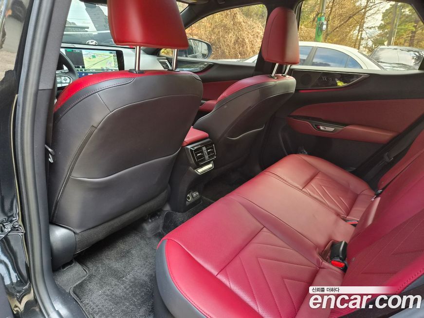 Lexus NX 2025