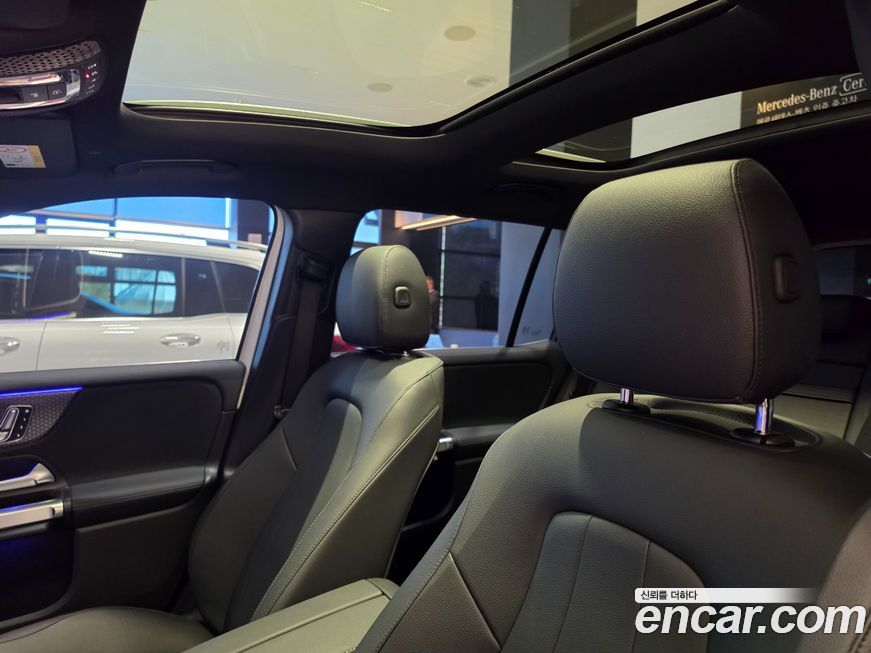 Mercedes-Benz EQB 2026