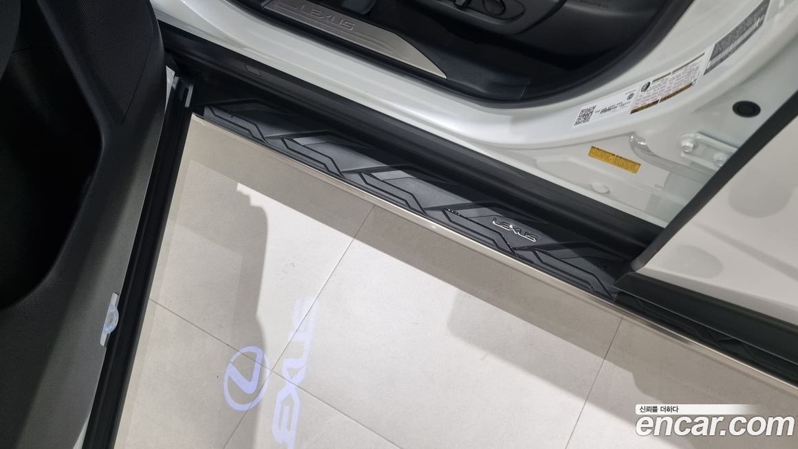 Lexus NX 2025