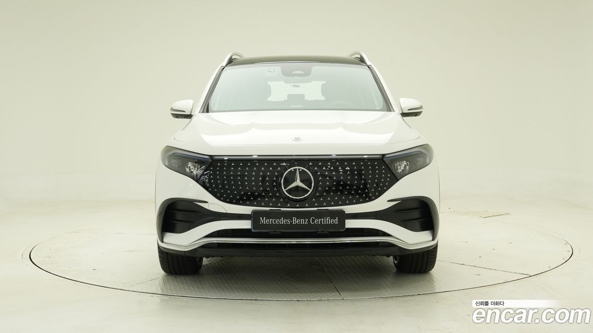 Mercedes-Benz EQB 2026