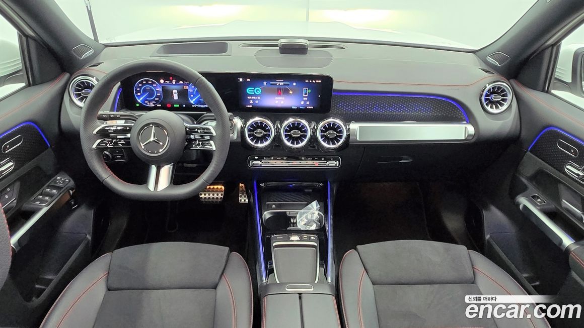 Mercedes-Benz EQB 2026