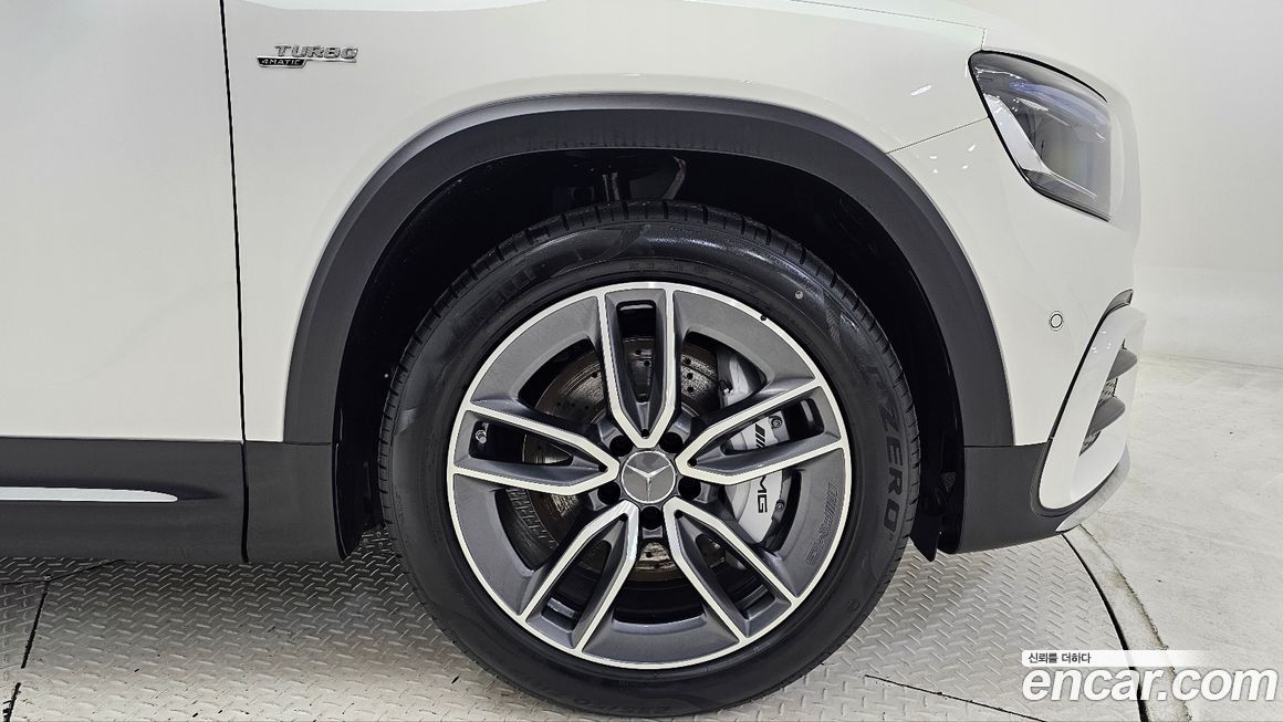 Mercedes-Benz GLB-Class 2026