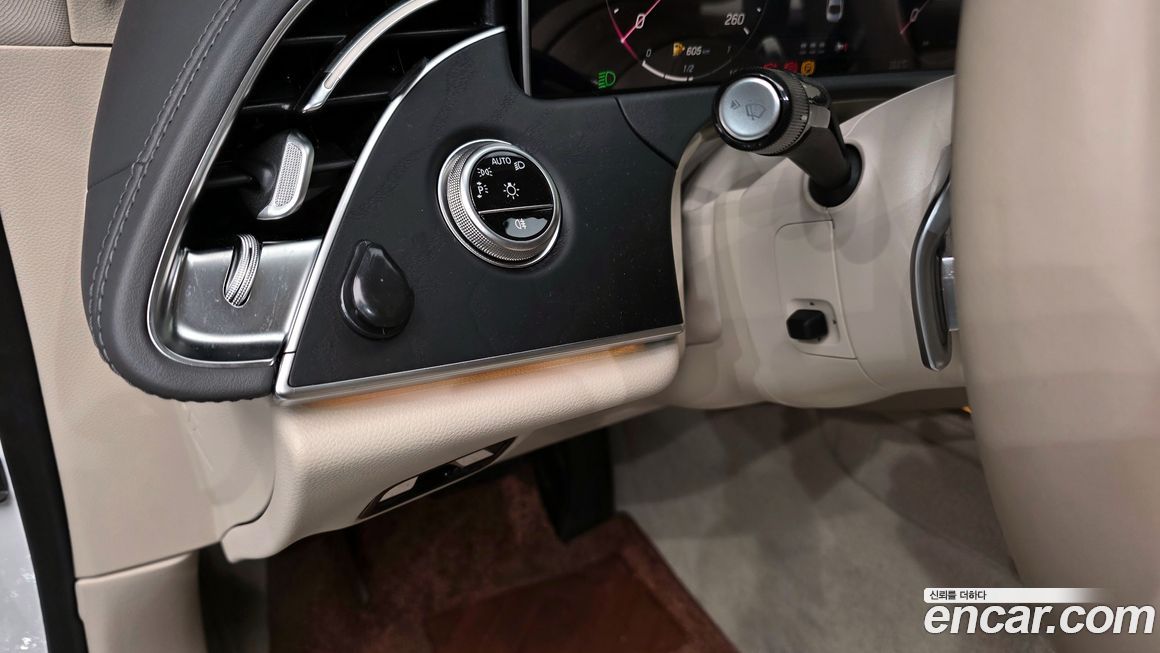 Mercedes-Benz E-Class 2025