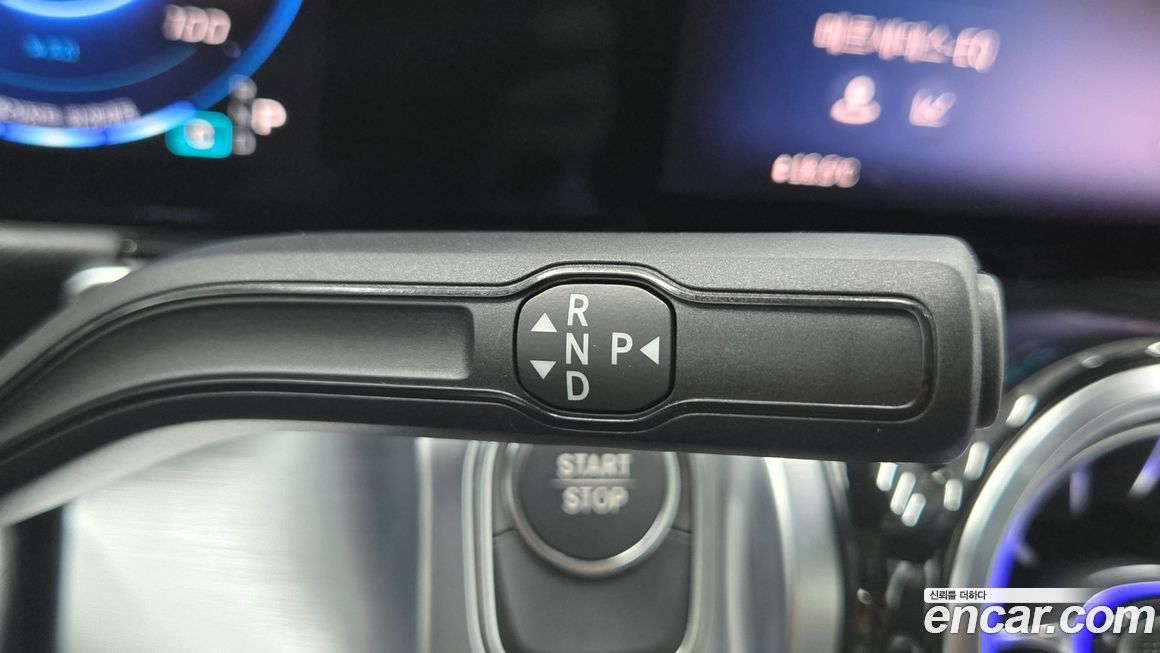 Mercedes-Benz EQB 2026