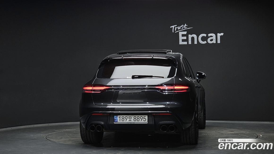 Porsche Macan 2023