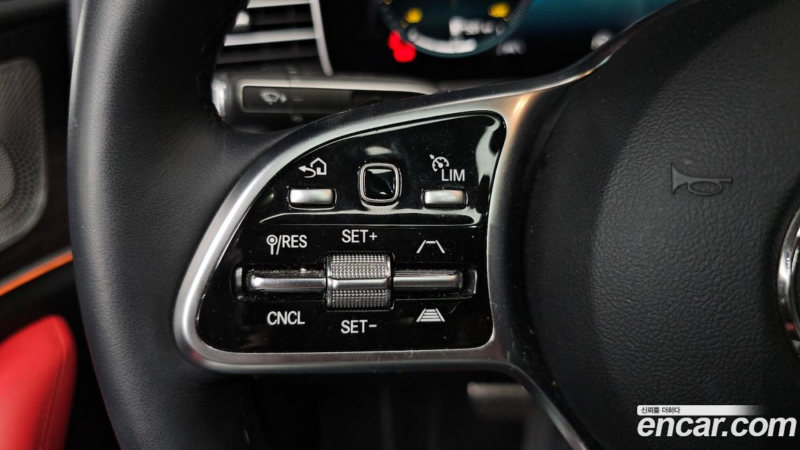 Mercedes-Benz GLE-Class 2023