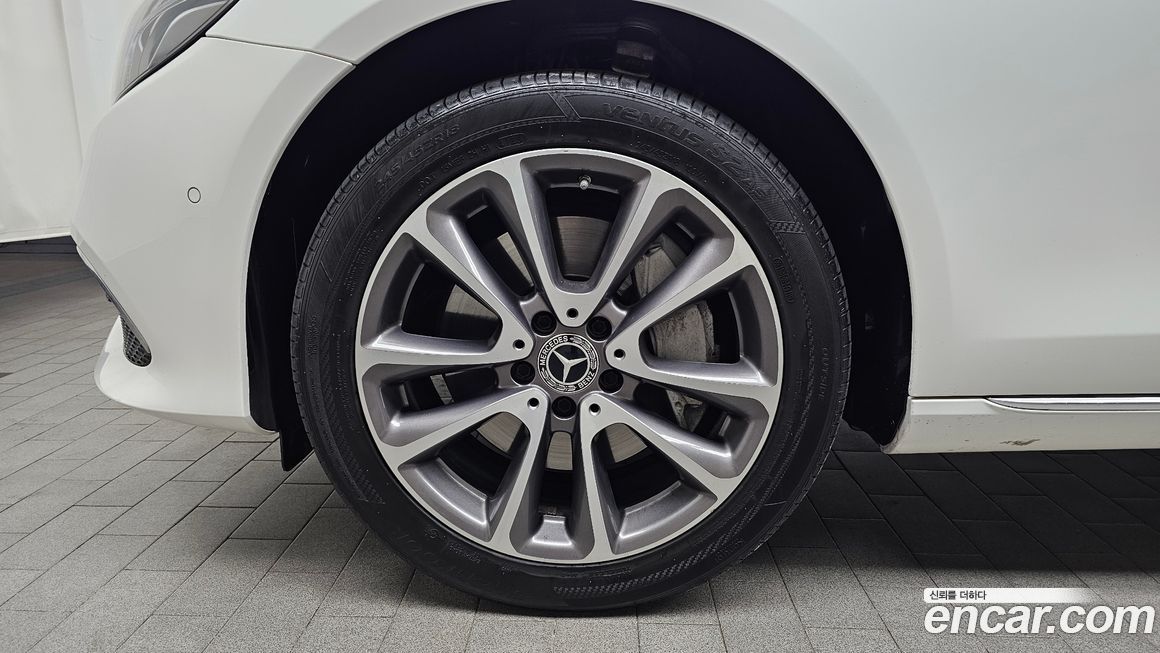 Mercedes-Benz E-Class 2020