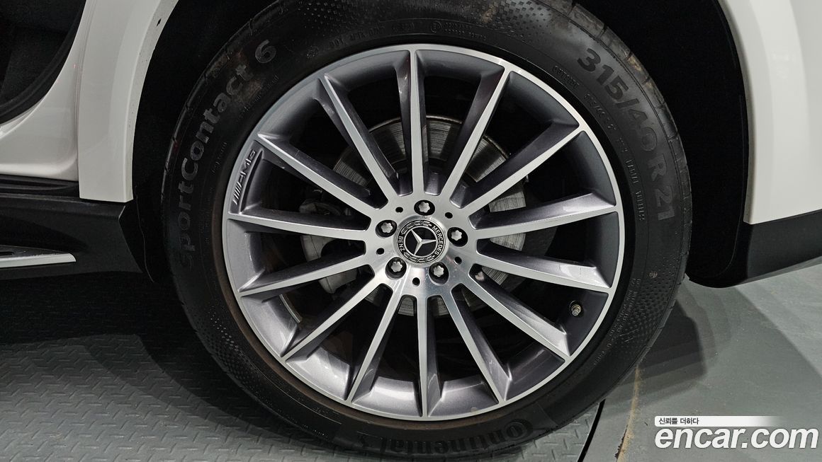 Mercedes-Benz GLE-Class 2023