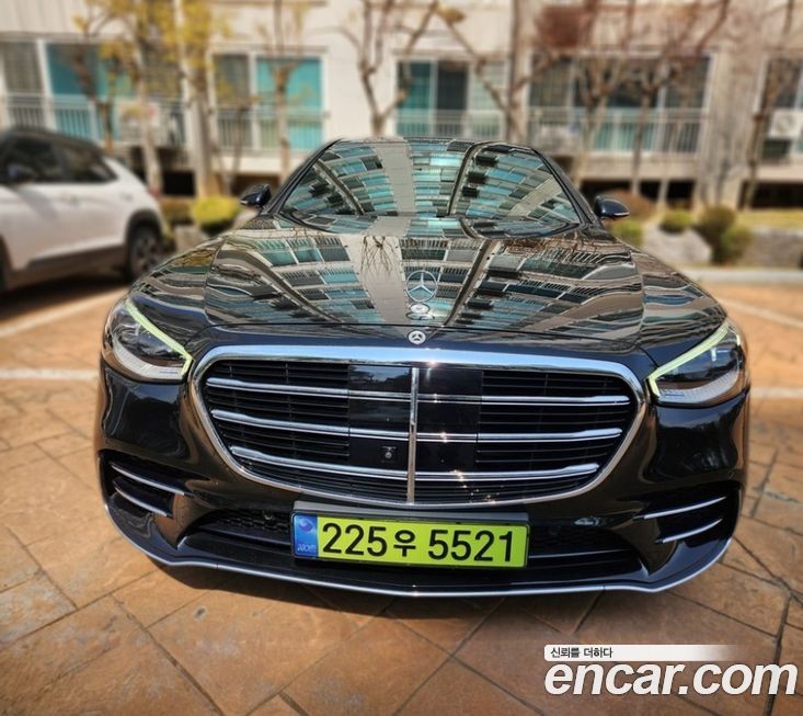 Mercedes-Benz S-Class 2022