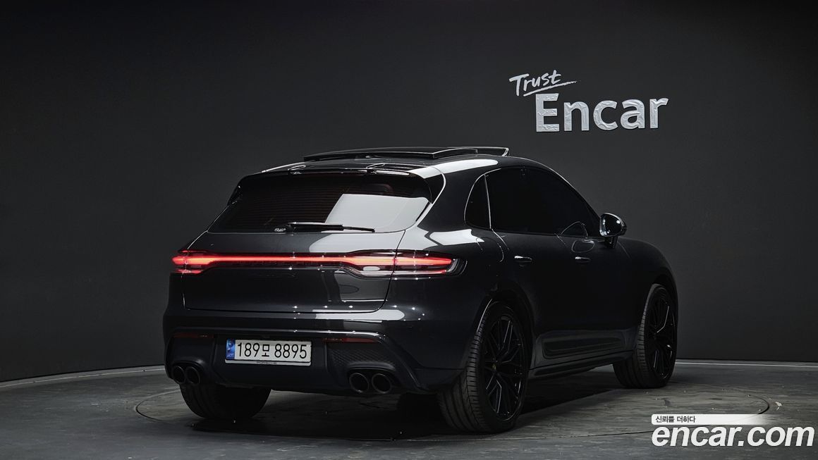 Porsche Macan 2023