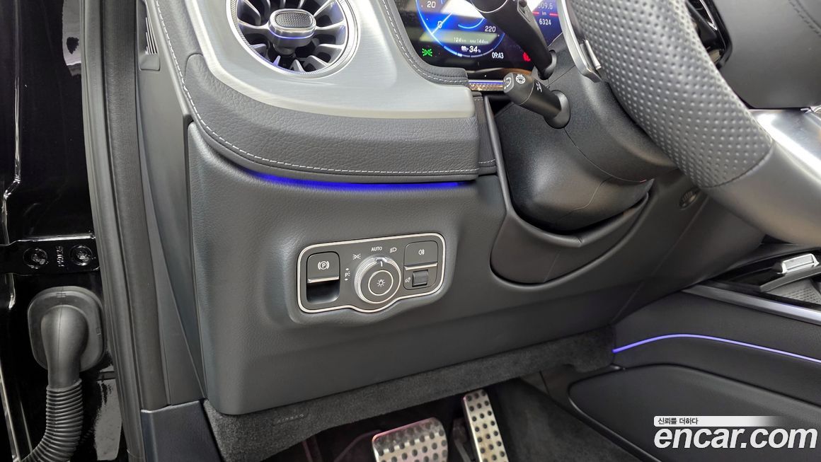 Mercedes-Benz G-Class 2025