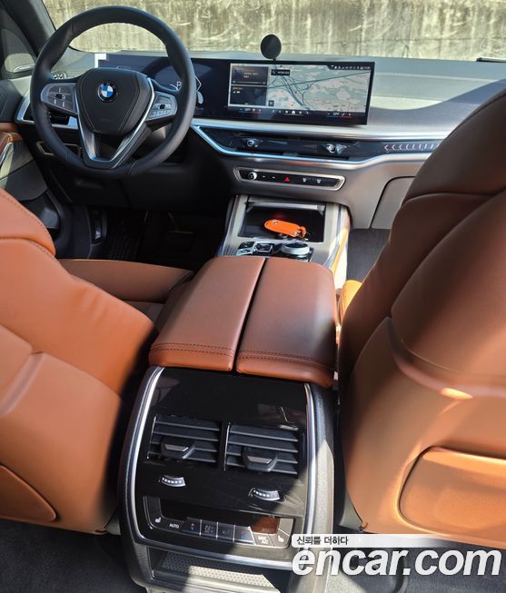 BMW X7 2025