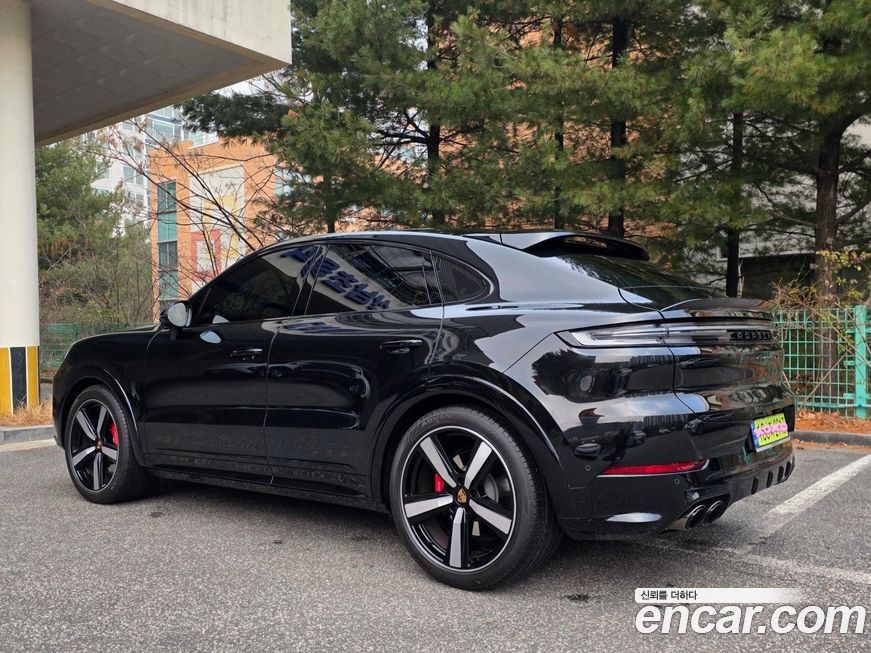 Porsche Cayenne 2025