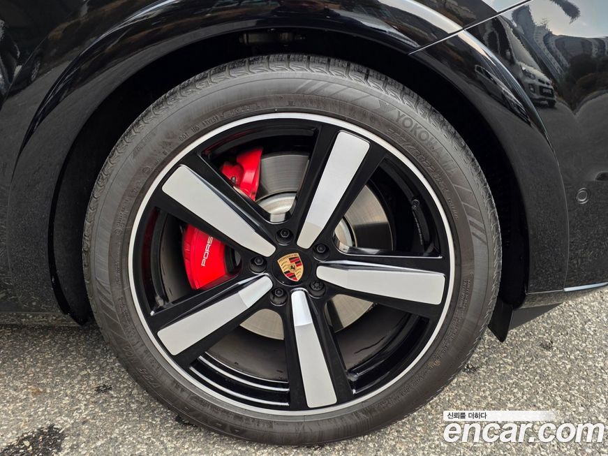 Porsche Cayenne 2025