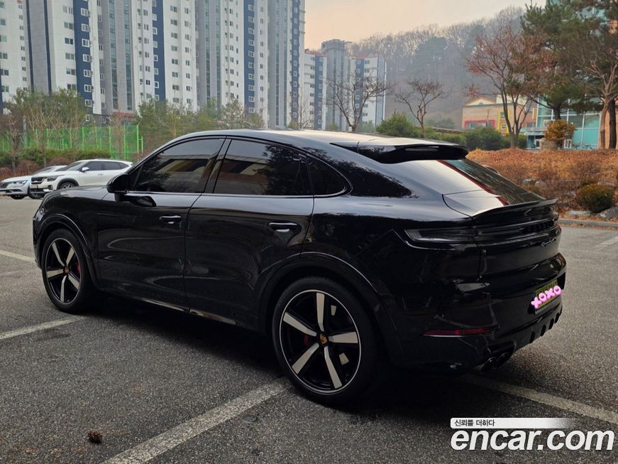 Porsche Cayenne 2025