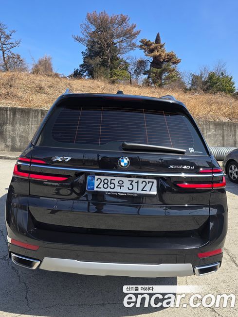 BMW X7 2025