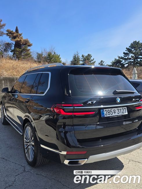 BMW X7 2025
