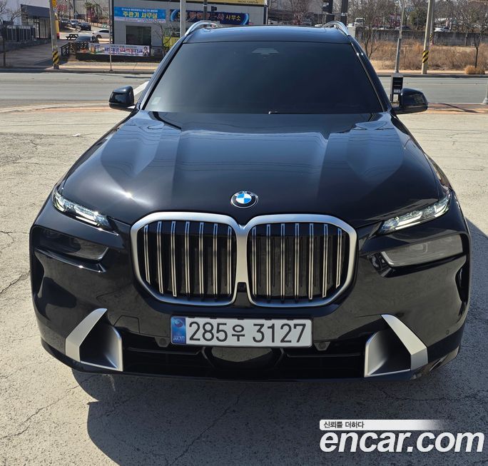 BMW X7 2025