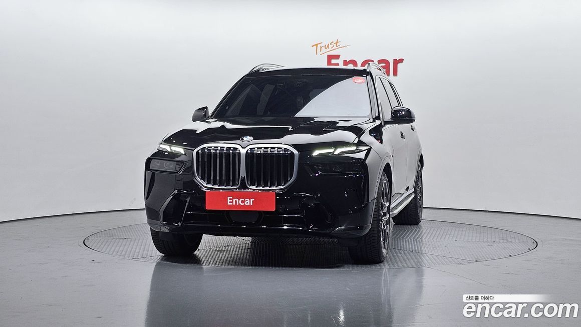 BMW X7 2025