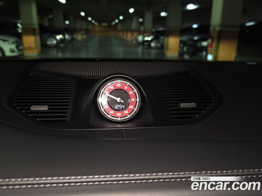 Porsche Cayenne 2025